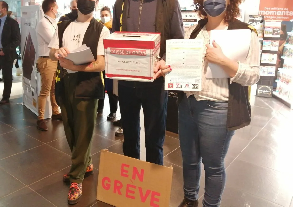 Soutien à la lutte du magasin FNAC St-Lazare à Paris